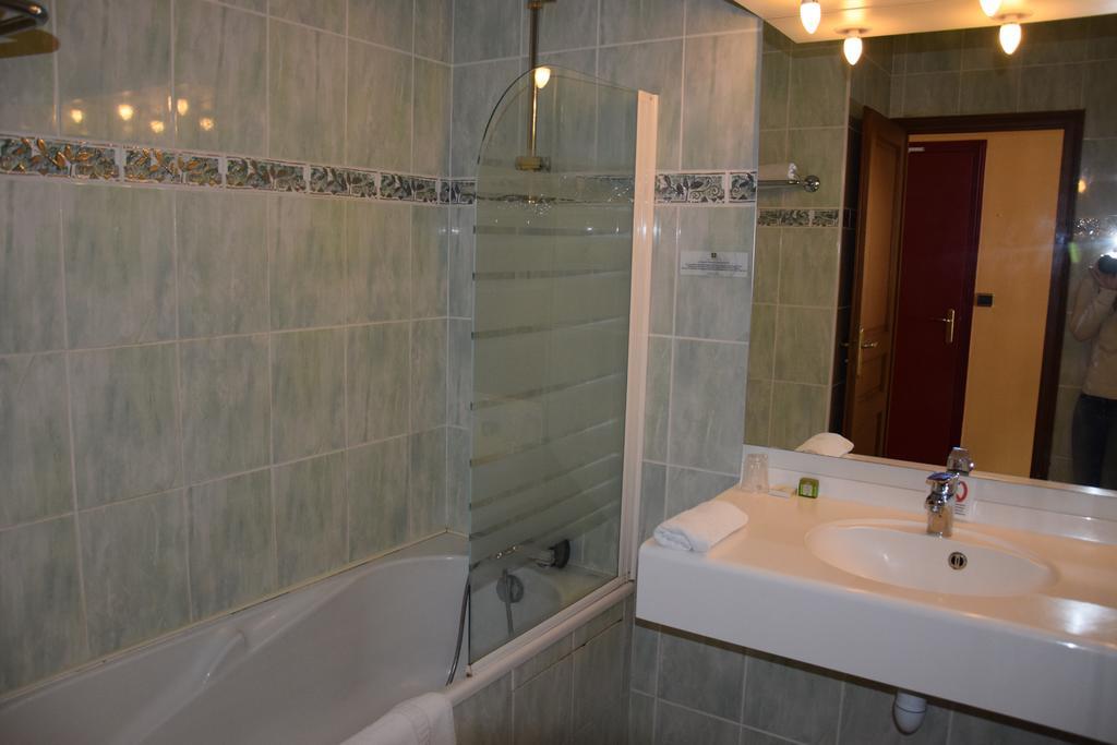 Logis Le Saint Nicolas Bar-sur-Aube Luaran gambar